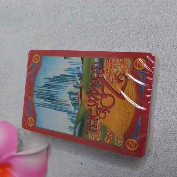 Wizard of Oz collectors Tin and 2 sets of playing cards - Picture 5 of 12